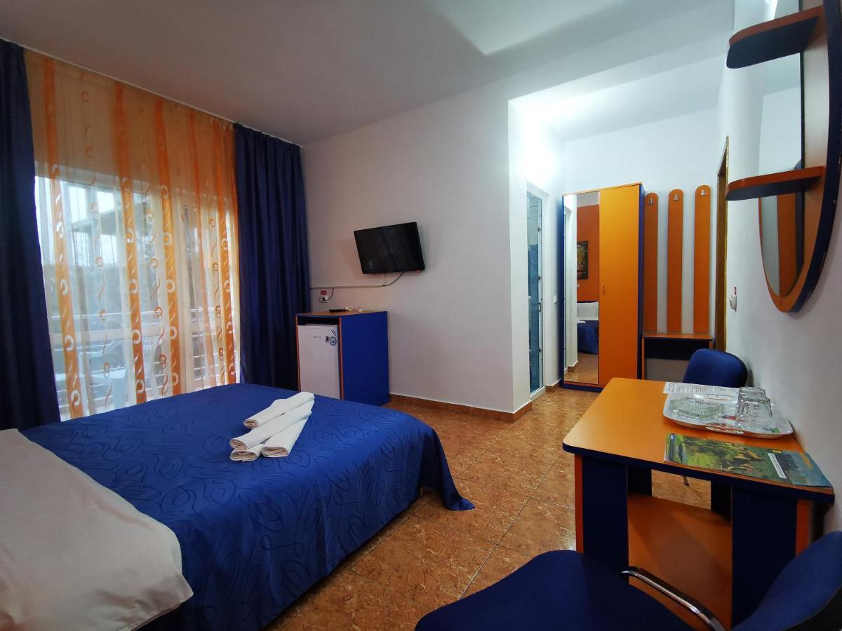 Vila Oranj Hotel Costinesti Luaran gambar