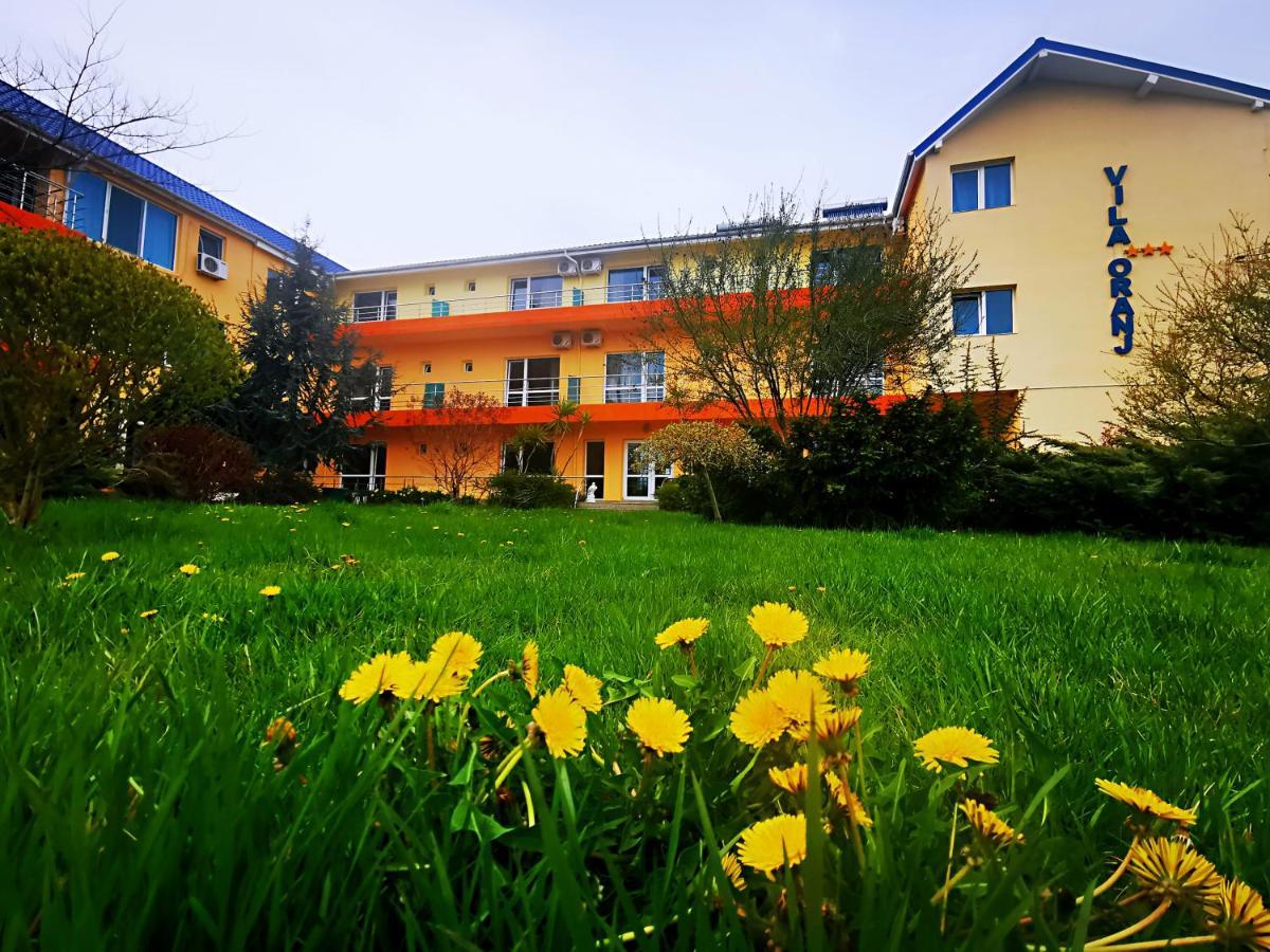 Vila Oranj Hotel Costinesti Luaran gambar